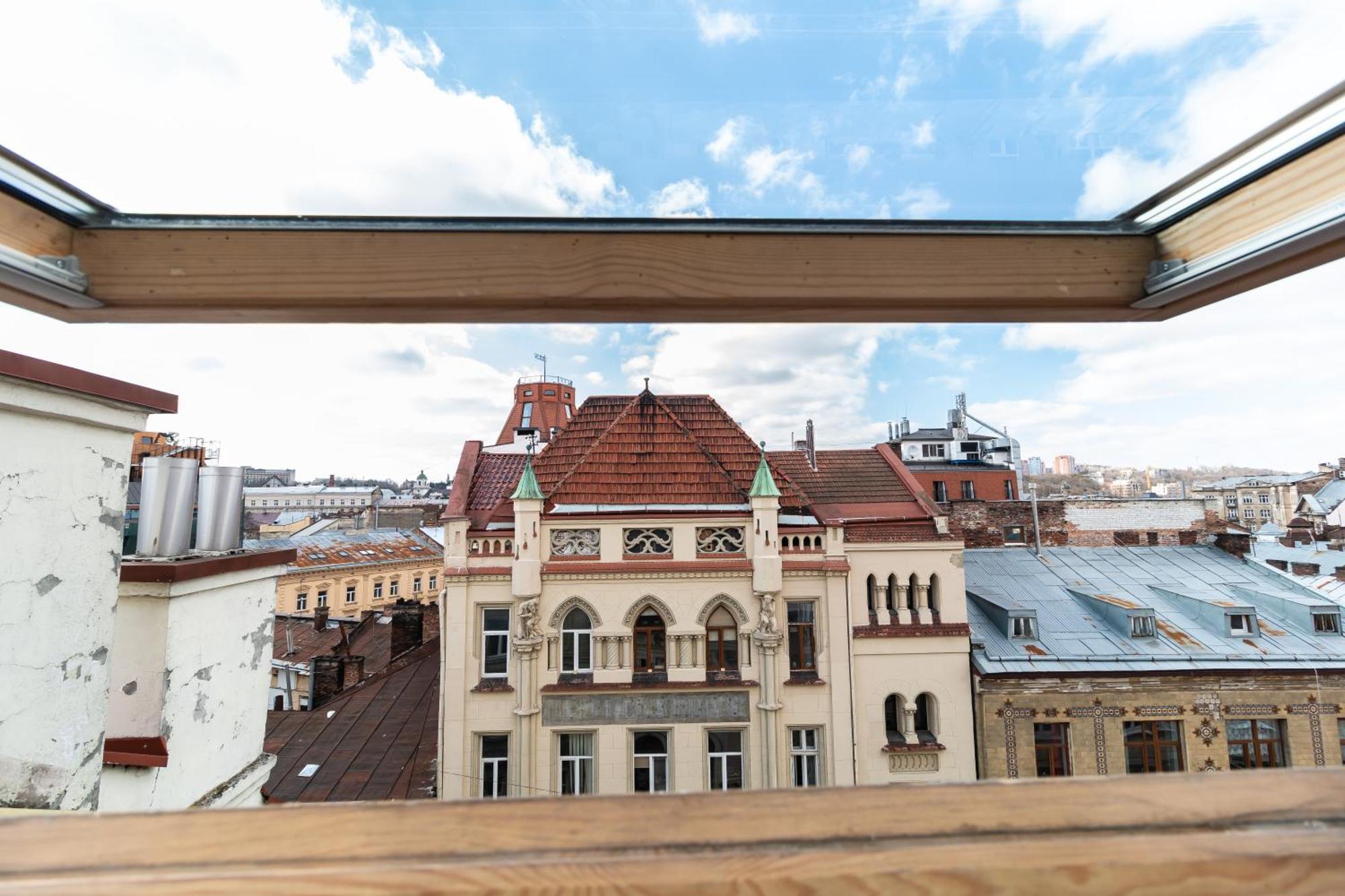 Opera Passage Hotel & Apartments Lviv Exterior photo